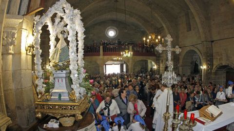 Procesi�n Virgen Guadalupe en Rianxo