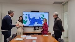 La alcaldesa de Ribeira, Mar�a Sampedro, se reuni� con la directora xeral de Urbanismo, Encarnaci�n Rivas

