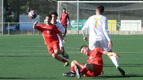 Partido de Primera Futgal entre el Uni�n y el Cordeiro