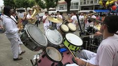 La charanga TNT, en una de sus actuaciones