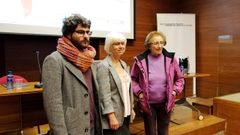 El ge�grafo �caro Obeso, la diputada por IU en la Junta General Concha Masa y la exconsejera de VIvienda y Bienestar Social del Ayuntamiento de Oviedo Laura Gonz�lez