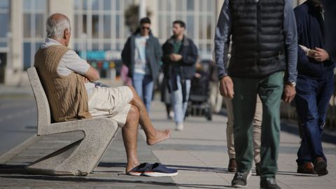 Cmo reforzar tu sistema inmune en pocas de cambio de tiempo. || Imagen de archivo de un da soleado en A Corua.