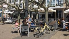 Terrazas de la Alameda de Ortigueira, en una fotograf�a de archivo