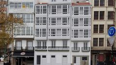 Fachada del edifico Anzor Coru�a, en el Campo da Le�a