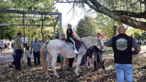 Presentacin de la Asociacin Cabalar Serra do Barbanza
