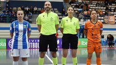 Las capitanas del Legan�s y del Burela Pescados Rub�n junto con el d�o arbitral.