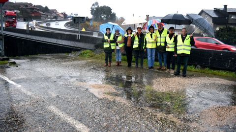 Denuncian el mal estado de las v�as de acceso a la A-55