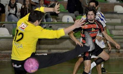 Los rojinegros, en el �ltimo encuentro en casa, retomaron la senda del triunfo en esta salida. 