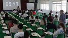 Alumnos realizando una prueba de la PAU 2026 en un instituto de Cee