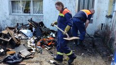 Voluntarios de Protecci�n Civil sofocaron las llamas.