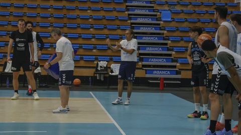Primer entrenamiento del Breog�n 2026-2027 en el Pazo dos Deportes de Lugo