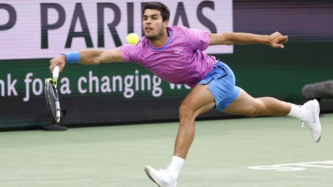 Alcaraz, durante el partido de cuartos de final de Indian Wells, protagonizado por las abejas 