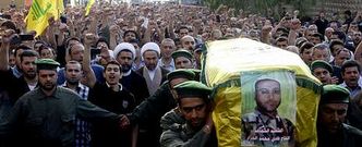 Funeral por un miembro de Hezbol� muerto en la batalla por la estrat�gica ciudad siria de Quseir, donde ya han ca�do 28 milicianos.