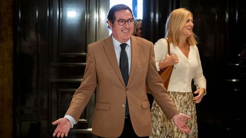 Garamendi critica la reducci�n de jornada y Yolanda D�az le contesta: �No sabe lo que es trabajar 40 euros�