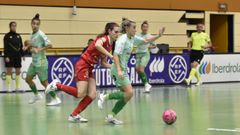 �lia durante el partido en Madrid ante el Futsi