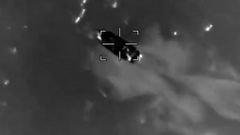 Una imagen del ataque a una supuesta narcolancha en el Caribe distribuida por�el�ej�rcito de EE.UU. en las redes sociales