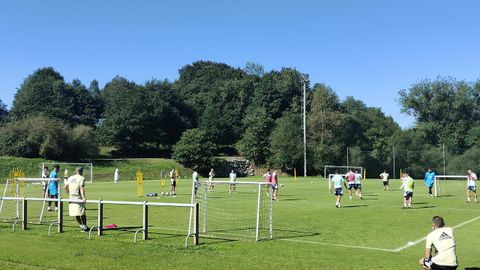 Entrenamiento del Real Oviedo en El Requex�n