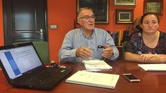 El alcalde, Alfredo Garc�a, y la concejala de Medio Ambiente, Diana Urdangaray, presentaron el PMUS