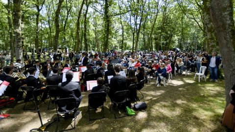 Msica na carballeira de Santa Isabel no Convivio da Cultura Galega de Outeiro de Rei