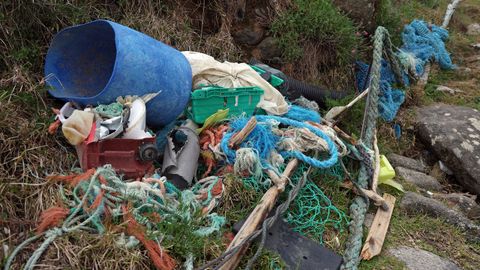 VERTEDEROS  INCONTROLADOS EN LA COMARCA DEL BARBANZA