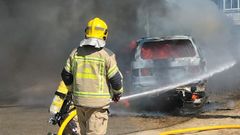 Incendio de un coche en Vilagoíz, Ribadeo