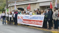 Uno de los momentos de la concentraci�n esta ma�ana en Catoira