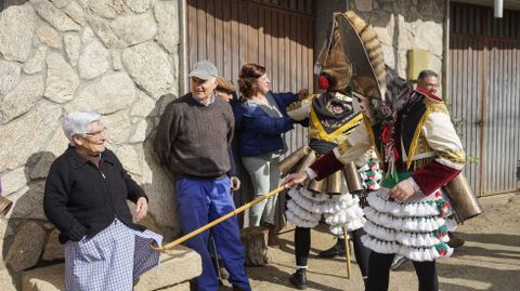 Los felos recorrieron las aldeas de Maceda