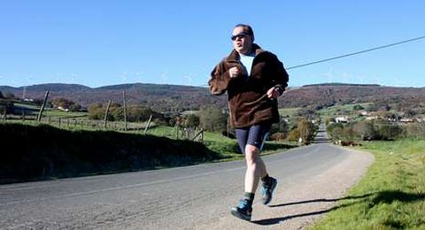 Crespo en pleno esfuerzo durante la subida al Alto do Faro.