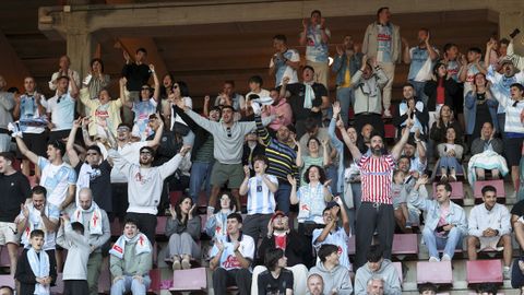 El Compos sigue en la lucha: victoria por 2-1 en San L�zaro frente al Arteixo