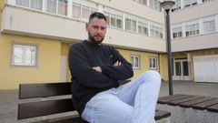 Pablo Melaski, portavoz de las familias afectadas por un posible desahucio en Pi�eiros.