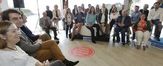 La ministra de Fomento, Ana Pastor, junto a Diego Calvo, en la presentaci�n de la candidatura del PP encabezada por Moraleja. 