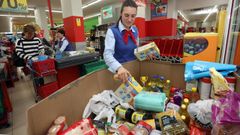 Imagen de archivo de una campaña de recogida para el Banco de Alimentos en un supermercado de Viveiro