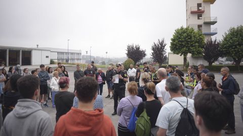 Decenas de personas acudieron a la cita este viernes en el parque de bomberos de Lugo