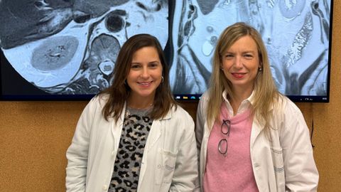 Celia Vieira y Sandra Baleato, autoras de los trabajos galardonados.