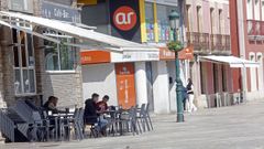 Zonas como el Malec�n de Ribeira son titularidad de Portos.