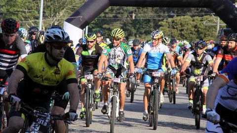 PRIMER TERRAS DE BARBANTIA BTT CON SALIDA DESDE LA AVENIDA DE COMPOSTELA EN BOIRO