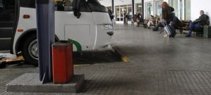 Los pilares de la d�rsena estaban cubiertos de �xido. 