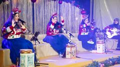 <span lang= gl >De Vacas fixo parada en Carballo�durante a s�a xira de�aniversario: imaxes!</span>