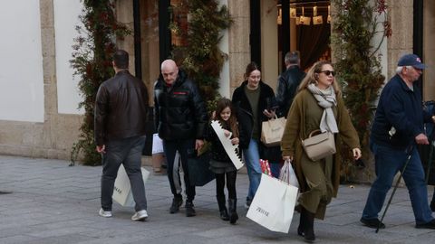 Ambiente de compras en la plaza de Lugo de A Coru�a