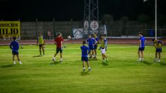 Los noieses se entrenan con la vista puesta en el partido y buscando recuperar efectivos.