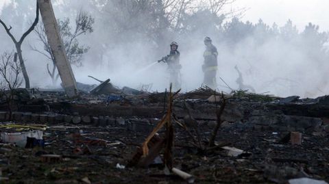 Explosi�n en pirotecnia Calo, en Teo. 