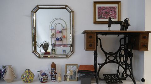 Una de las m�quinas antiguas que decora el local