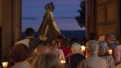 Procesin bajo velas y antorchas en Monforte