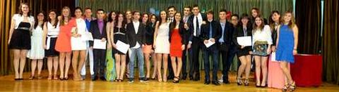 De izquierda a derecha y de arriba abajo, graduaciones del Eusebio da Guarda, Calasanz, Francisco Aguiar de Betanzos, Montegrande, IES Agra do Orz�n y Zalaeta