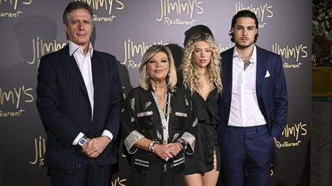 Carlo Costanzia di Costigliole, junto a su consuegra, Terelu Campos, su nuera, Alejandra Rubio y su hijo Carlo Costanzia Flores