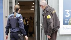 Atracan una oficina de Abanca en Os Castros