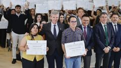 El presidente de la Xunta, Alfonso Rueda, en el acto de entrega de diplomas a los beneficiarios de la beca BEME 2025-2026,�en mayo en Santiago.