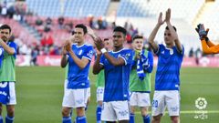 Los jugadores del Real Oviedo celebran la victoria ante el Almer�a