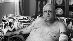 A Chema Garc�a, de 50 a�os, le diagnosticaron un c�ncer de mama a los 45 y lo operaron