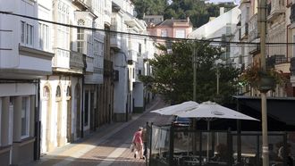 La denuncia de una vecina por la terraza del pub Galaripos desat el actual debate sobre estas instalaciones